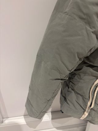 Abrigo Champion Gris de plumas