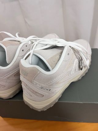 Zapatillas New Balance 204L Beige/Gris