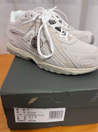 Zapatillas New Balance 204L Beige/Gris