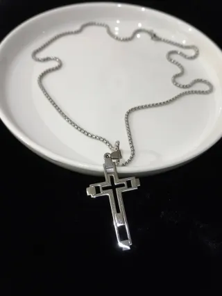 Collar Cruz Acero Inoxidable