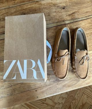Mocasines ante ZARA