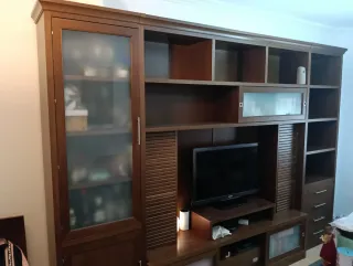 Muebles de salón madera oscura