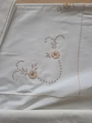 Bordado 3 sábanas encimeras y funda almuhada