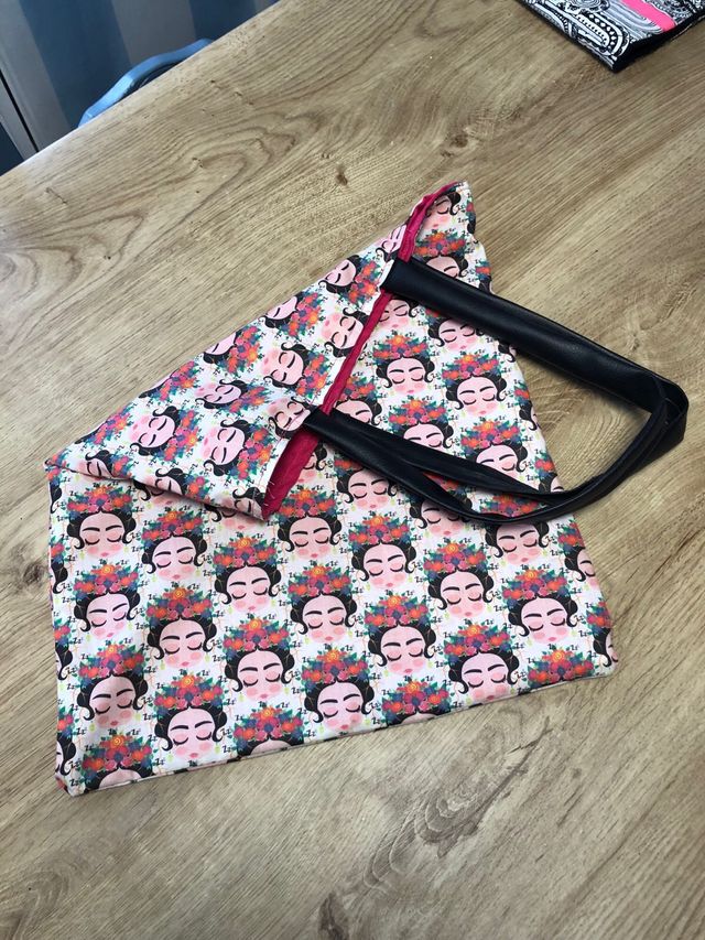 Bolsa de tela hecha a mano