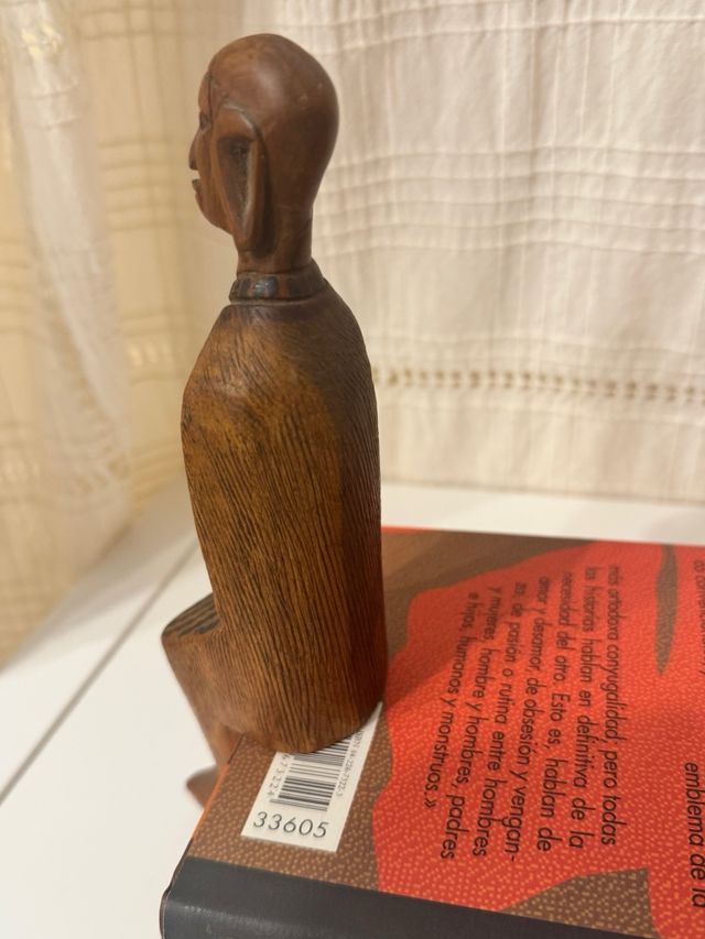 Fermalibri Masai intagliati a mano