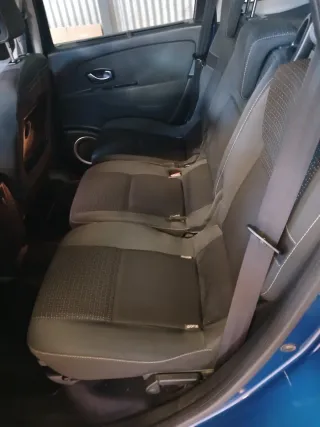 Renault Grand Scenic 2010