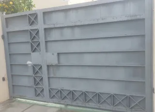 Puertas garaje con motor automático. Solo Recoger