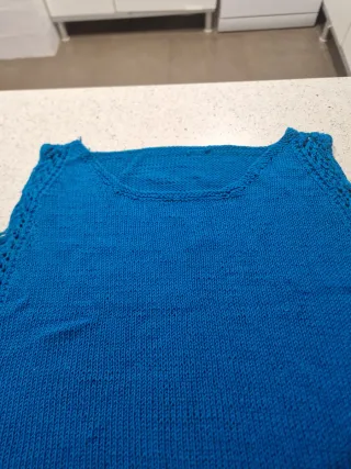 Top tejido a mano verano mujer