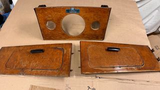 Salpicadero y guanteras nogal Mini Clásico