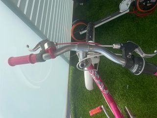 Bicicleta infantil rosa 6-8 años.
