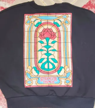 Sudadera Stranger Things Diseño Vitral