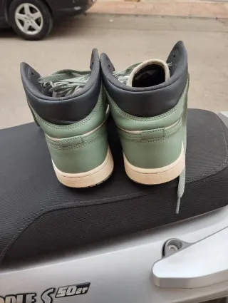 Zapatillas Jordan Verde y Blanco