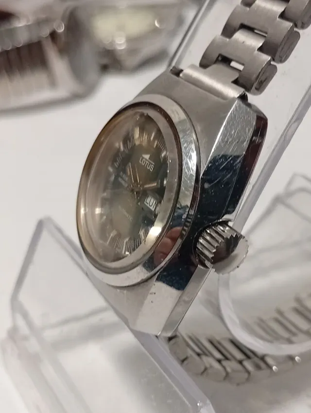 Reloj Lotus Automático 21 Rubis