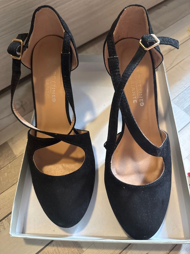 Zapatos BOTTINE Negros Tacón Correa