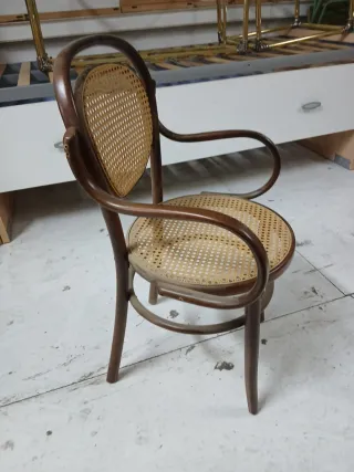 Poltrona Thonet in legno e rattan