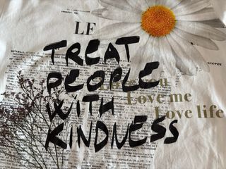 Camiseta Desigual Blanca con Estampado Floral