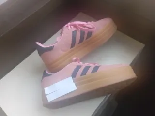 Zapatillas GAZELLE Rosas Talla 38