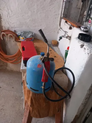 BombonaVacía y 1 Soplete Fontanero