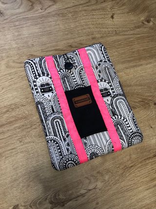 Funda libro/tablet hecha a mano