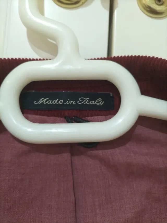 Chaqueta italiana de pana roja