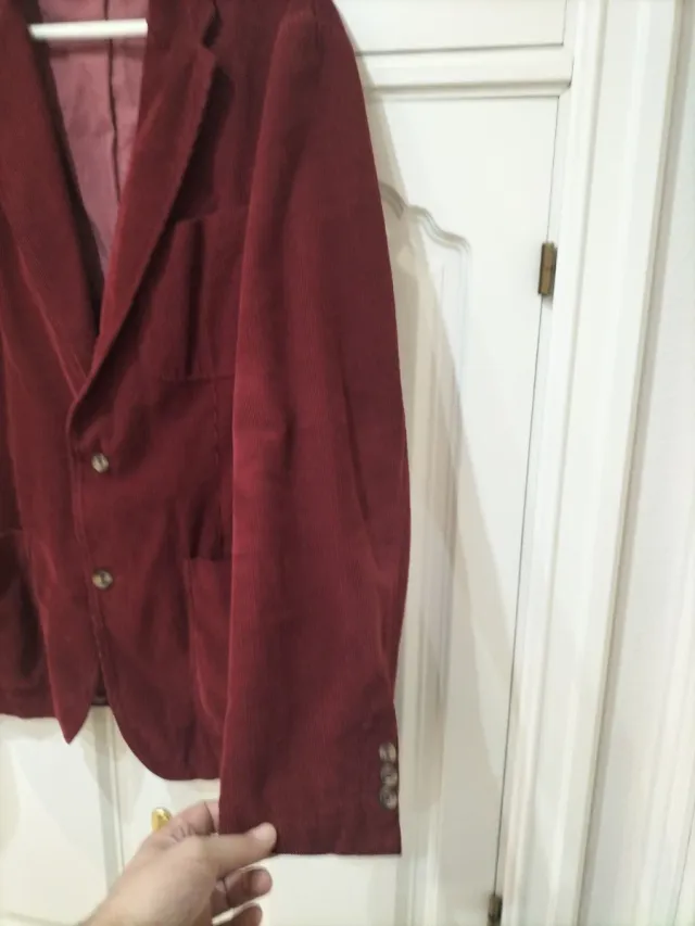 Chaqueta italiana de pana roja