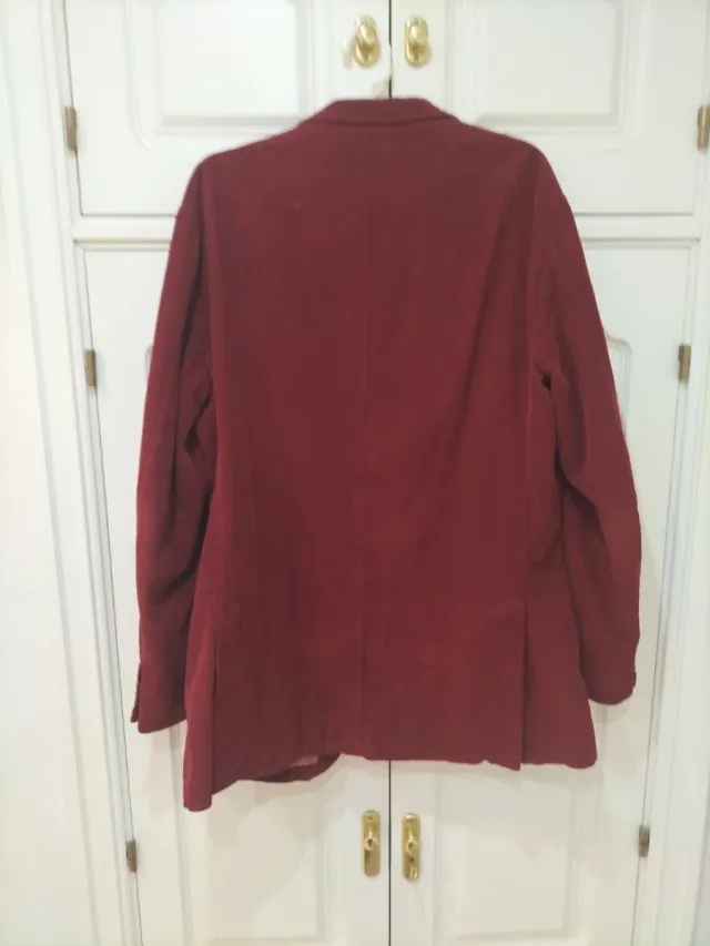 Chaqueta italiana de pana roja