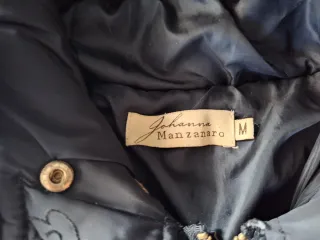 Plumas negro con bordados