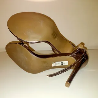 Sandalias tacón color oro rosa, talla 39 Nuevas