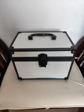 Maletín cosmética/joyero con espejo.