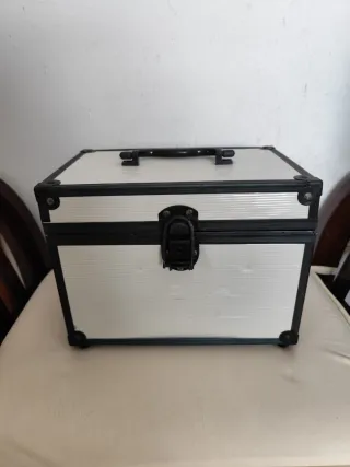 Maletín cosmética/joyero con espejo.