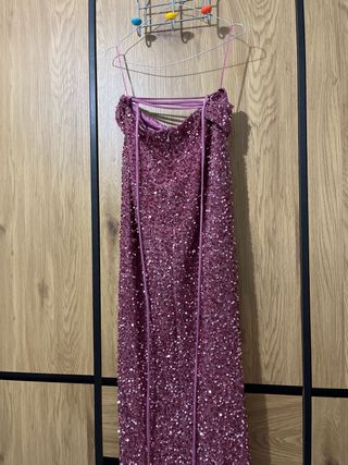 Vestido lentejuelas rosa con escote por un lado