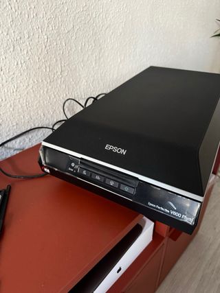 Escáner Epson Perfection V600