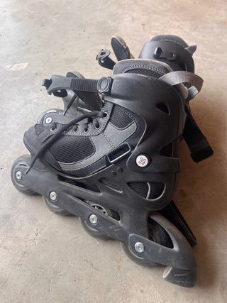 Patines en línea negros talla 39