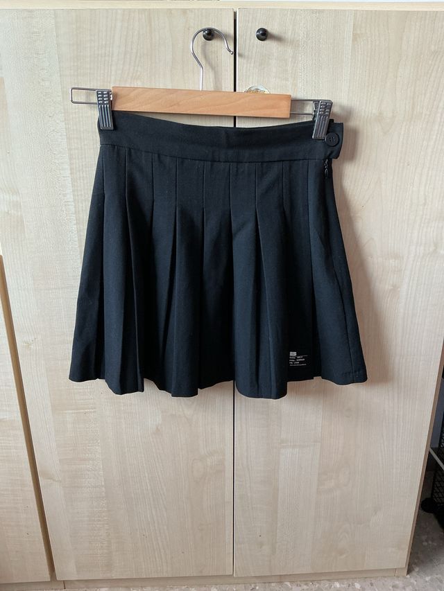 Falda plisada negra Bershka Talla XS