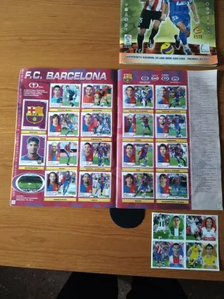 Pack 4 álbumes La Liga y 8 cromos