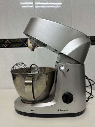 Amasadora Orbegozo con Accesorios