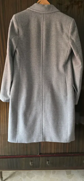 Abrigo gris Zara