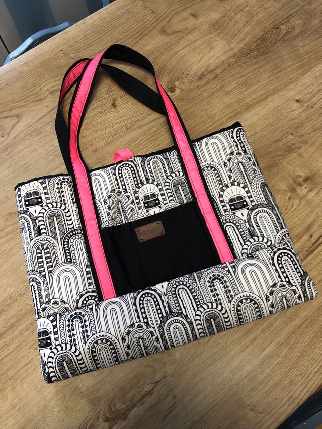 Bolso hecho a mano con diseño único