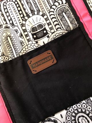 Bolso hecho a mano con diseño único