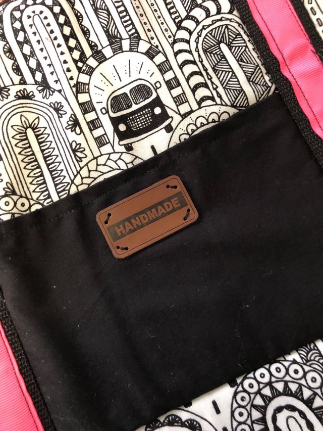 Bolso hecho a mano con diseño único