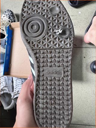 Adidas Samba Blancas y Negras Mujer