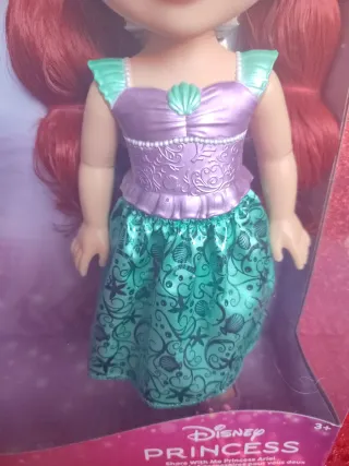 Muñeca Disney Princess Ariel con Accesorios