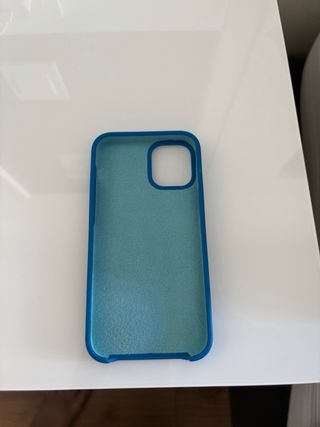 Custodia in silicone blu per iPhone 12 mini