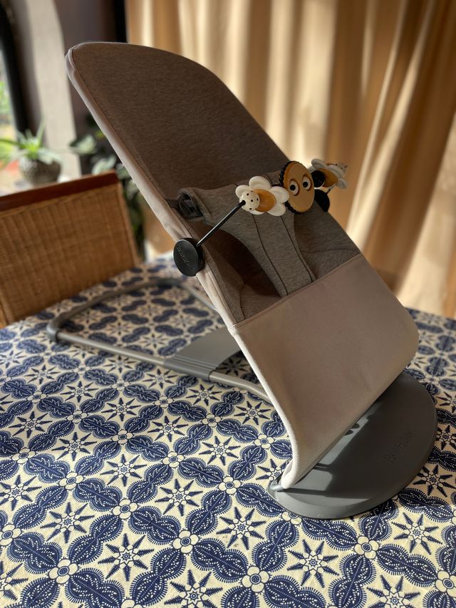 Hamaca BabyBjörn Bliss + Juguete