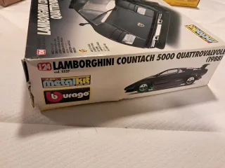 Maqueta Lamborghini Countach 5000 1988 Burago