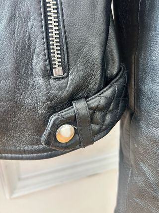 Cazadora cuero Naf Naf - Talla 34