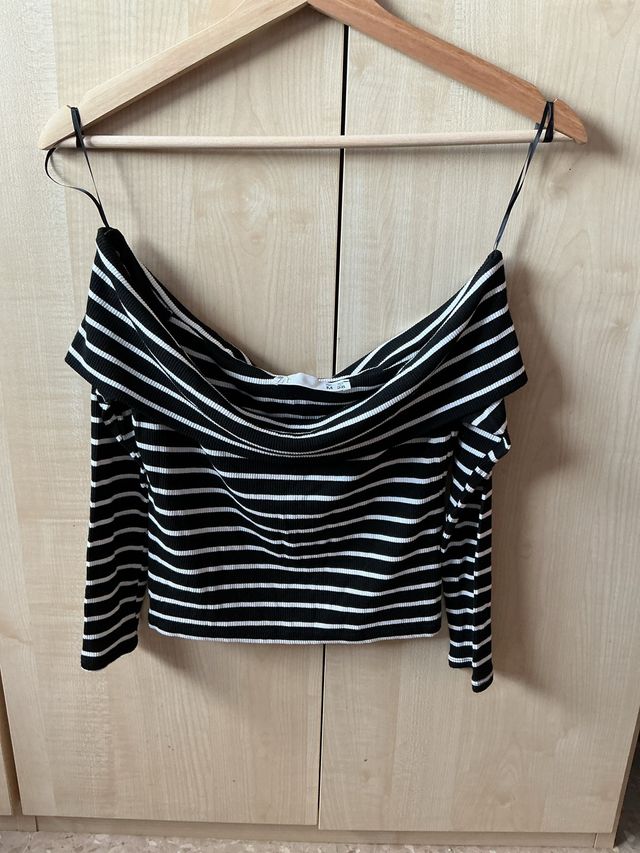 Jersey rayas off-shoulder talla M