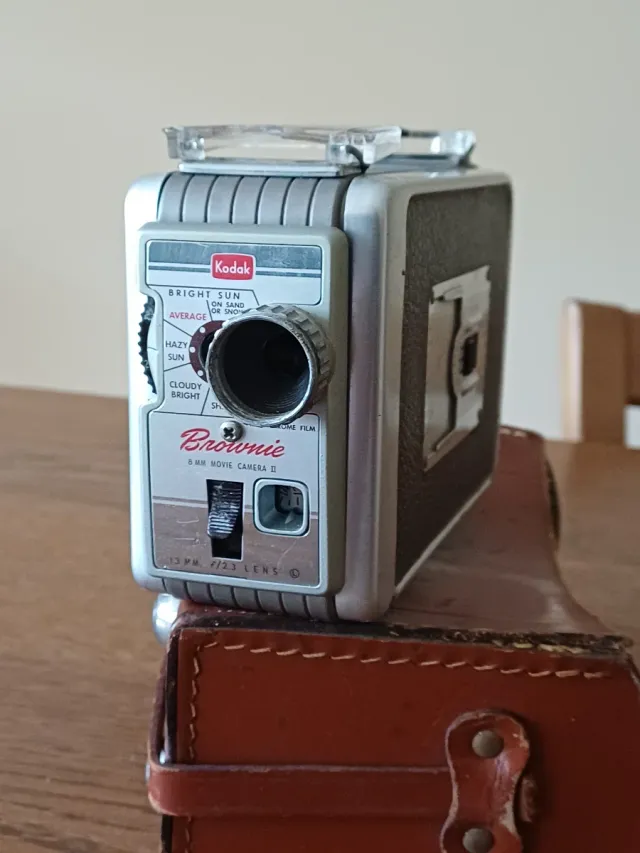 Cámara Kodak Brownie 8mm