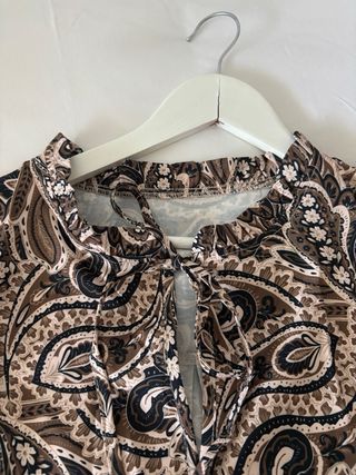 Blusa estampada flores invierno