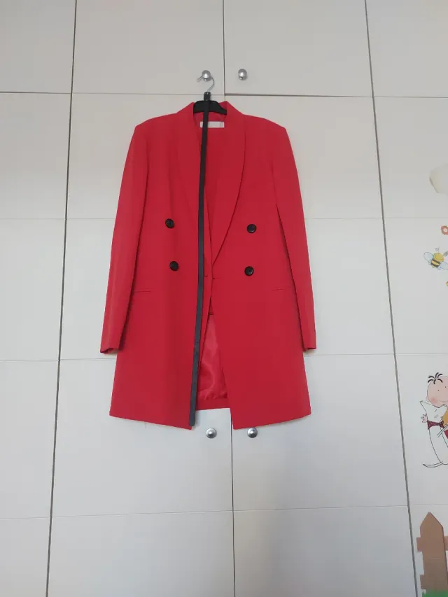 Traje Rojo Stradivarius Talla S  pantalón pitillo!